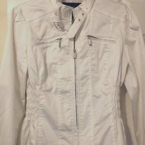 NWT Guess Daria Smocked Jacket White